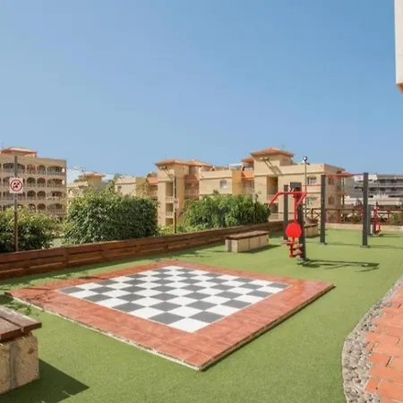 Apartmán With Pool And Gardens Near The Coast