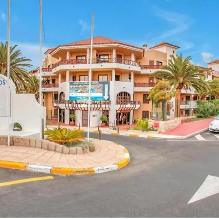 With Pool And Gardens Near The Coast Apartmán San Miguel de Abona