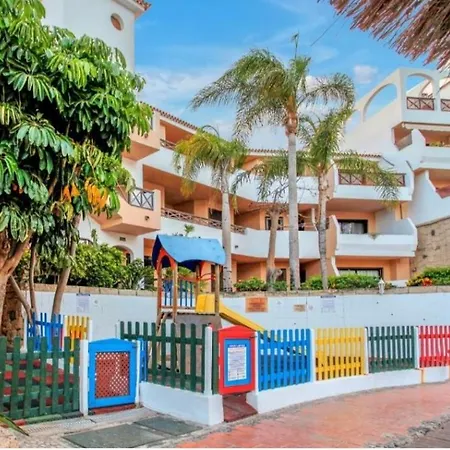 Daire With Pool And Gardens Near The Coast San Miguel de Abona