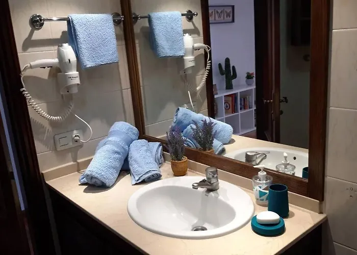 With Pool And Gardens Near The Coast Apartamento San Miguel de Abona